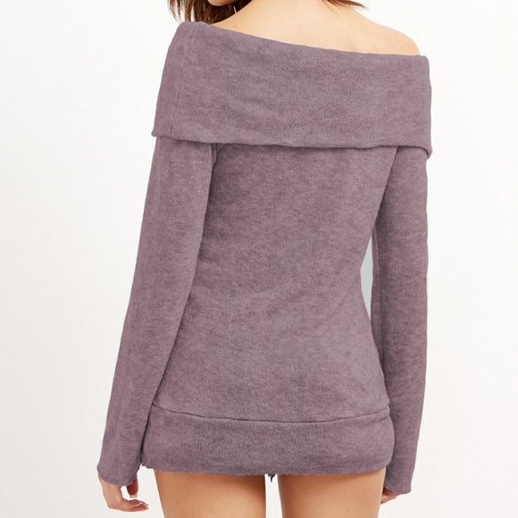 🌿OFF SHOULDER SWEATER🌿 - Picture 4 of 5